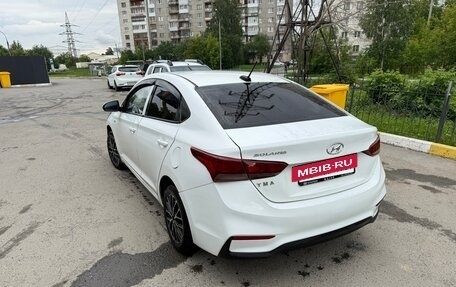 Hyundai Solaris II рестайлинг, 2017 год, 450 000 рублей, 7 фотография