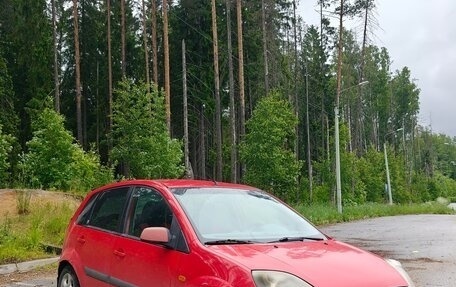 Ford Fiesta, 2006 год, 280 000 рублей, 2 фотография