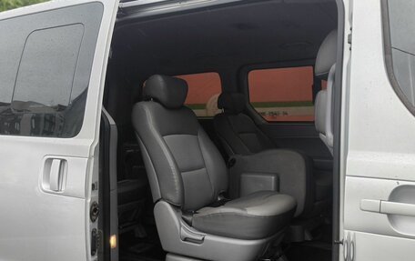 Hyundai Grand Starex Grand Starex I рестайлинг 2, 2008 год, 1 300 000 рублей, 12 фотография