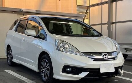 Honda Fit Shuttle I рестайлинг, 2015 год, 713 000 рублей, 3 фотография