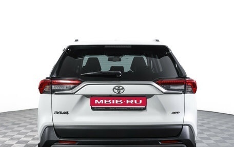 Toyota RAV4, 2021 год, 3 155 000 рублей, 7 фотография