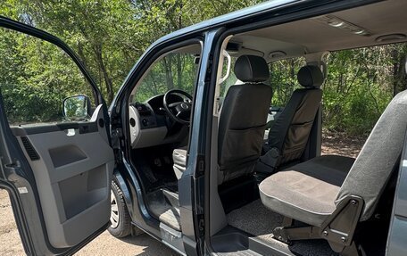 Volkswagen Caravelle T5, 2004 год, 1 500 000 рублей, 6 фотография