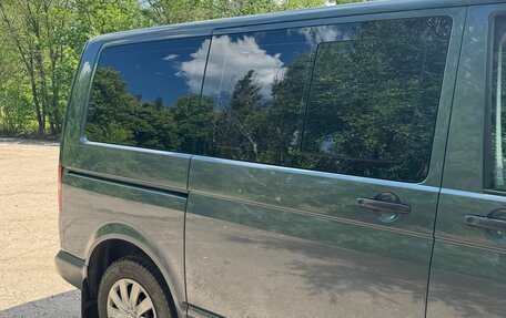 Volkswagen Caravelle T5, 2004 год, 1 500 000 рублей, 16 фотография