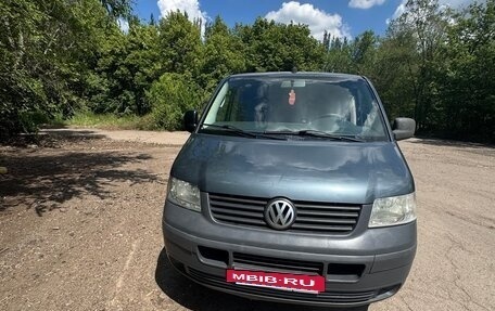 Volkswagen Caravelle T5, 2004 год, 1 500 000 рублей, 19 фотография