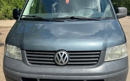 Volkswagen Caravelle T5, 2004 год, 1 500 000 рублей, 18 фотография