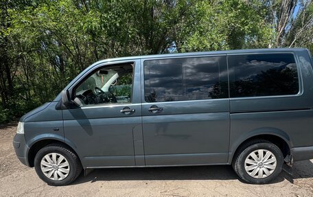 Volkswagen Caravelle T5, 2004 год, 1 500 000 рублей, 22 фотография