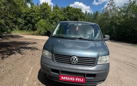 Volkswagen Caravelle T5, 2004 год, 1 500 000 рублей, 20 фотография