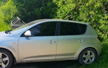 KIA cee'd I рестайлинг, 2009 год, 320 000 рублей, 2 фотография