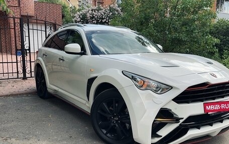 Infiniti QX70, 2016 год, 2 599 999 рублей, 18 фотография