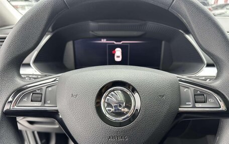 Skoda Superb III рестайлинг, 2022 год, 1 940 000 рублей, 14 фотография