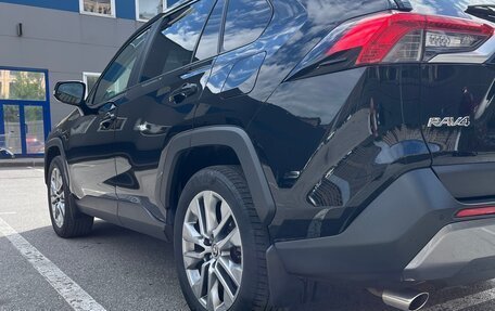 Toyota RAV4, 2022 год, 3 700 000 рублей, 4 фотография