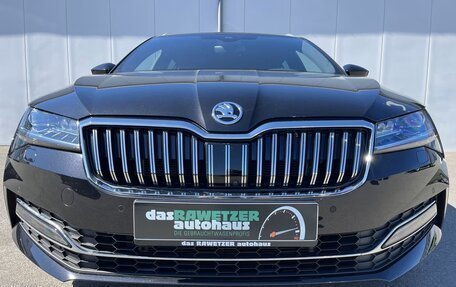 Skoda Superb III рестайлинг, 2023 год, 3 190 000 рублей, 6 фотография