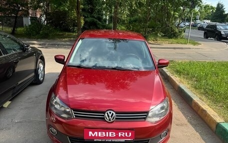 Volkswagen Polo VI (EU Market), 2011 год, 750 000 рублей, 2 фотография