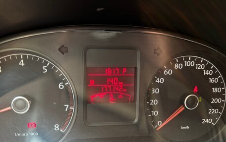 Volkswagen Polo VI (EU Market), 2011 год, 750 000 рублей, 16 фотография