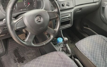 Skoda Fabia II, 2013 год, 650 000 рублей, 4 фотография