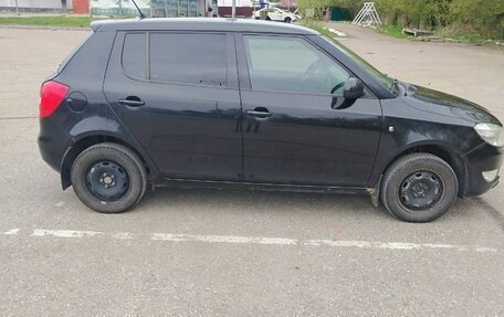Skoda Fabia II, 2013 год, 650 000 рублей, 2 фотография