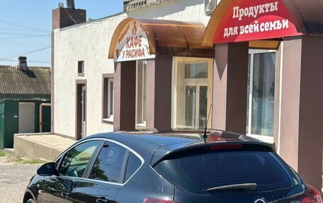 Opel Astra J, 2011 год, 550 000 рублей, 2 фотография