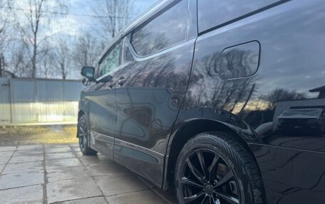 Toyota Vellfire II, 2018 год, 3 550 000 рублей, 2 фотография