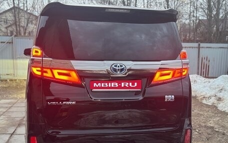 Toyota Vellfire II, 2018 год, 3 550 000 рублей, 5 фотография
