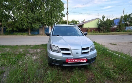Mitsubishi Outlander III рестайлинг 3, 2003 год, 525 000 рублей, 2 фотография