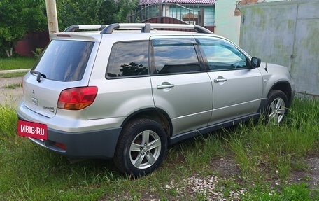 Mitsubishi Outlander III рестайлинг 3, 2003 год, 525 000 рублей, 5 фотография