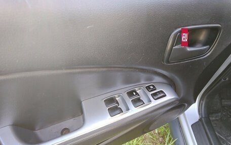 Mitsubishi Outlander III рестайлинг 3, 2003 год, 525 000 рублей, 17 фотография