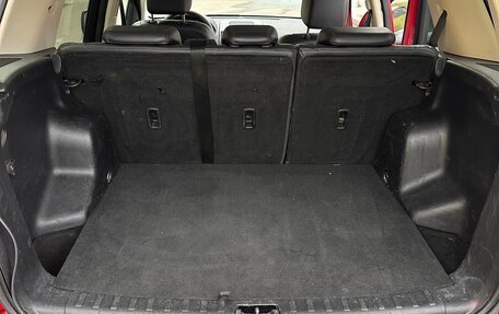 Land Rover Freelander II рестайлинг 2, 2011 год, 900 000 рублей, 11 фотография