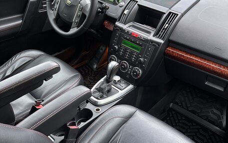 Land Rover Freelander II рестайлинг 2, 2011 год, 900 000 рублей, 6 фотография