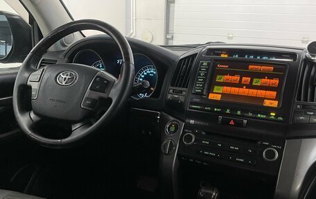Toyota Land Cruiser 200, 2009 год, 2 209 000 рублей, 11 фотография