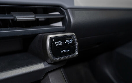 Toyota RAV4, 2026 год, 4 085 000 рублей, 17 фотография