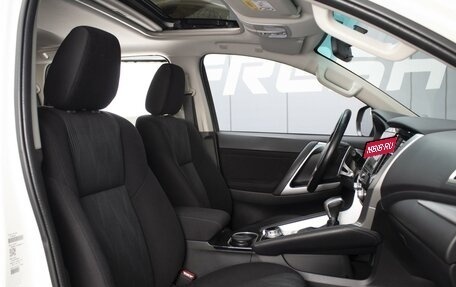 Mitsubishi Montero Sport, 2022 год, 4 770 000 рублей, 7 фотография