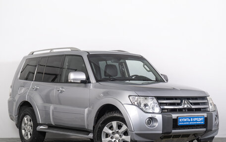 Mitsubishi Pajero IV, 2011 год, 2 299 000 рублей, 2 фотография