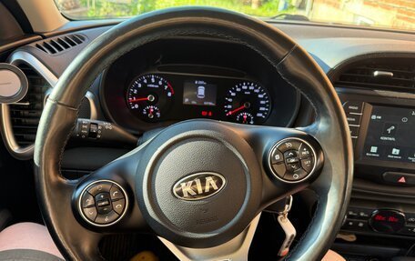 KIA Soul III, 2020 год, 2 050 000 рублей, 17 фотография