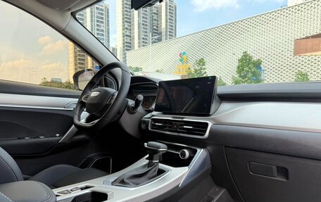 Geely Coolray I, 2025 год, 1 480 000 рублей, 15 фотография