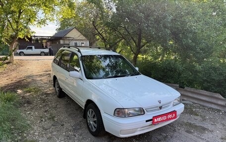 Nissan Wingroad I, 1998 год, 180 000 рублей, 1 фотография