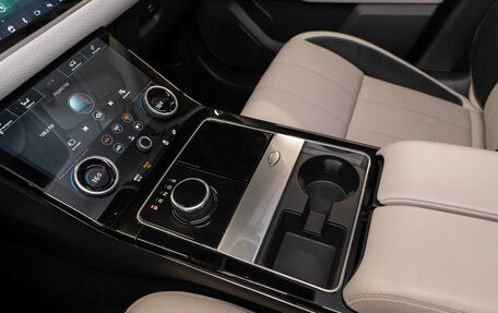 Land Rover Range Rover Velar I, 2018 год, 3 800 000 рублей, 14 фотография