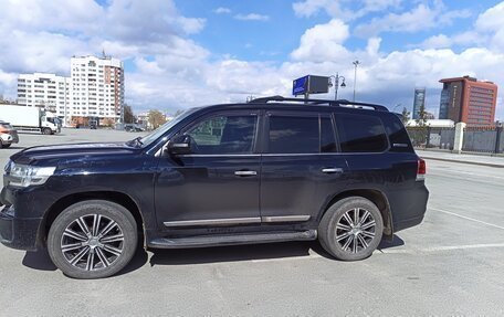 Toyota Land Cruiser 200, 2016 год, 4 650 000 рублей, 4 фотография