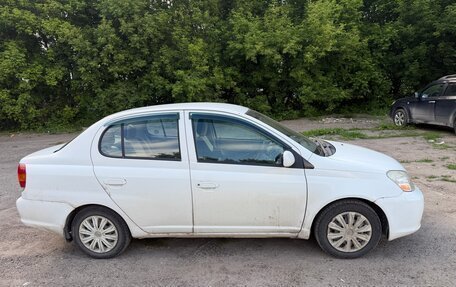 Toyota Platz, 2004 год, 350 000 рублей, 3 фотография