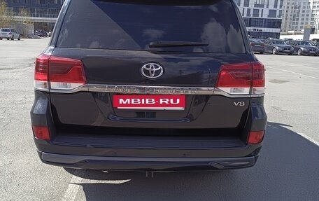 Toyota Land Cruiser 200, 2016 год, 4 650 000 рублей, 5 фотография