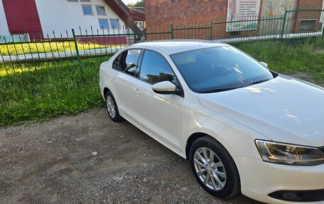 Volkswagen Jetta VI, 2013 год, 1 270 000 рублей, 3 фотография