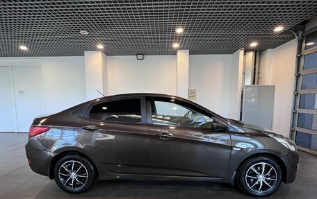 Hyundai Solaris II рестайлинг, 2015 год, 990 000 рублей, 2 фотография