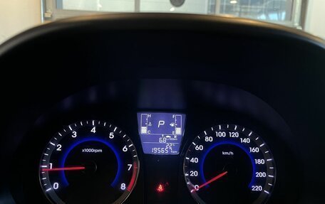 Hyundai Solaris II рестайлинг, 2015 год, 990 000 рублей, 11 фотография