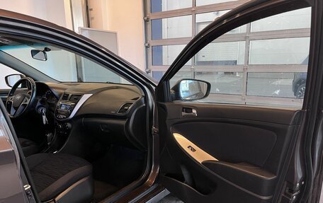 Hyundai Solaris II рестайлинг, 2015 год, 990 000 рублей, 26 фотография