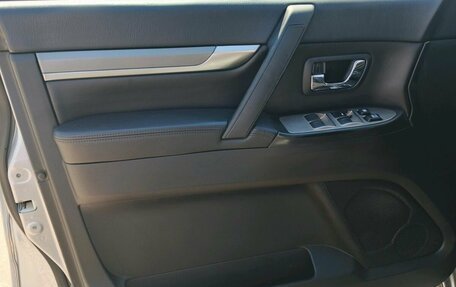 Mitsubishi Pajero IV, 2011 год, 1 499 000 рублей, 11 фотография