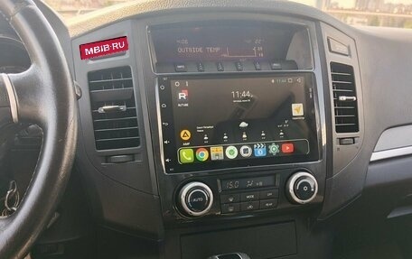 Mitsubishi Pajero IV, 2011 год, 1 499 000 рублей, 17 фотография