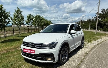 Volkswagen Tiguan II, 2019 год, 2 500 000 рублей, 1 фотография