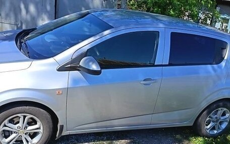 Chevrolet Aveo III, 2012 год, 500 000 рублей, 3 фотография