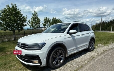 Volkswagen Tiguan II, 2019 год, 2 500 000 рублей, 3 фотография