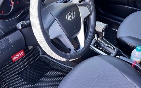 Hyundai Solaris II рестайлинг, 2013 год, 720 000 рублей, 4 фотография