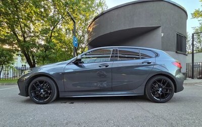 BMW 1 серия, 2019 год, 2 830 000 рублей, 1 фотография